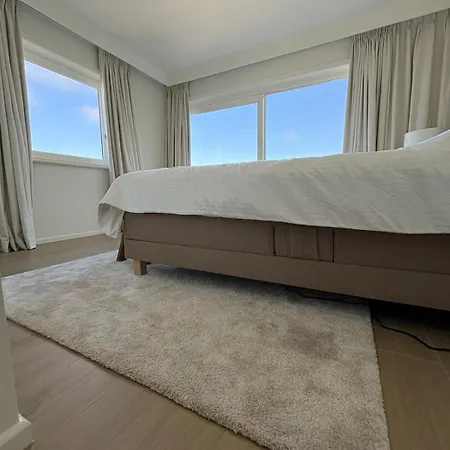 Penthouse Aan Zee * La Panne